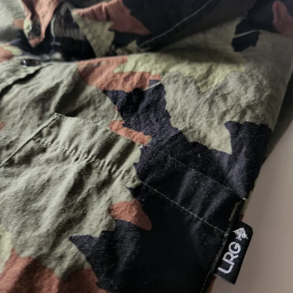 Lifted Research Group Large Camo Short Sleeve - Picture 8 of 9